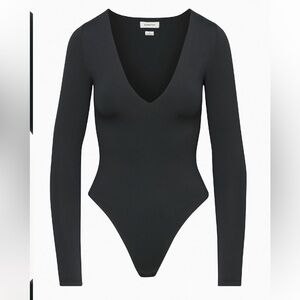 NWT Aritzia Contour V-Neck Black Bodysuit